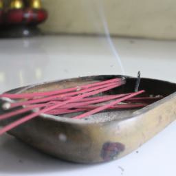 Comparing Incense Burners: Sticks, Cones, and Resin Burners
